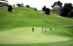 「【名護市】ゴルフ体験学習」のサムネイル画像