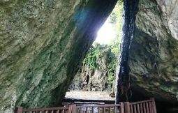 「【南城市】斎場御嶽 案内ガイド」のサムネイル画像