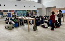 「おきなわ工芸の杜 ガイド付き施設見学」のサムネイル画像