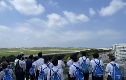 「平和学習ガイドin道の駅かでな(支援対象No.041)」のサムネイル画像