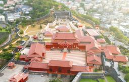 「【那覇市】琉球王朝の史跡首里城とその周辺の案内(支援対象No.122)」のサムネイル画像