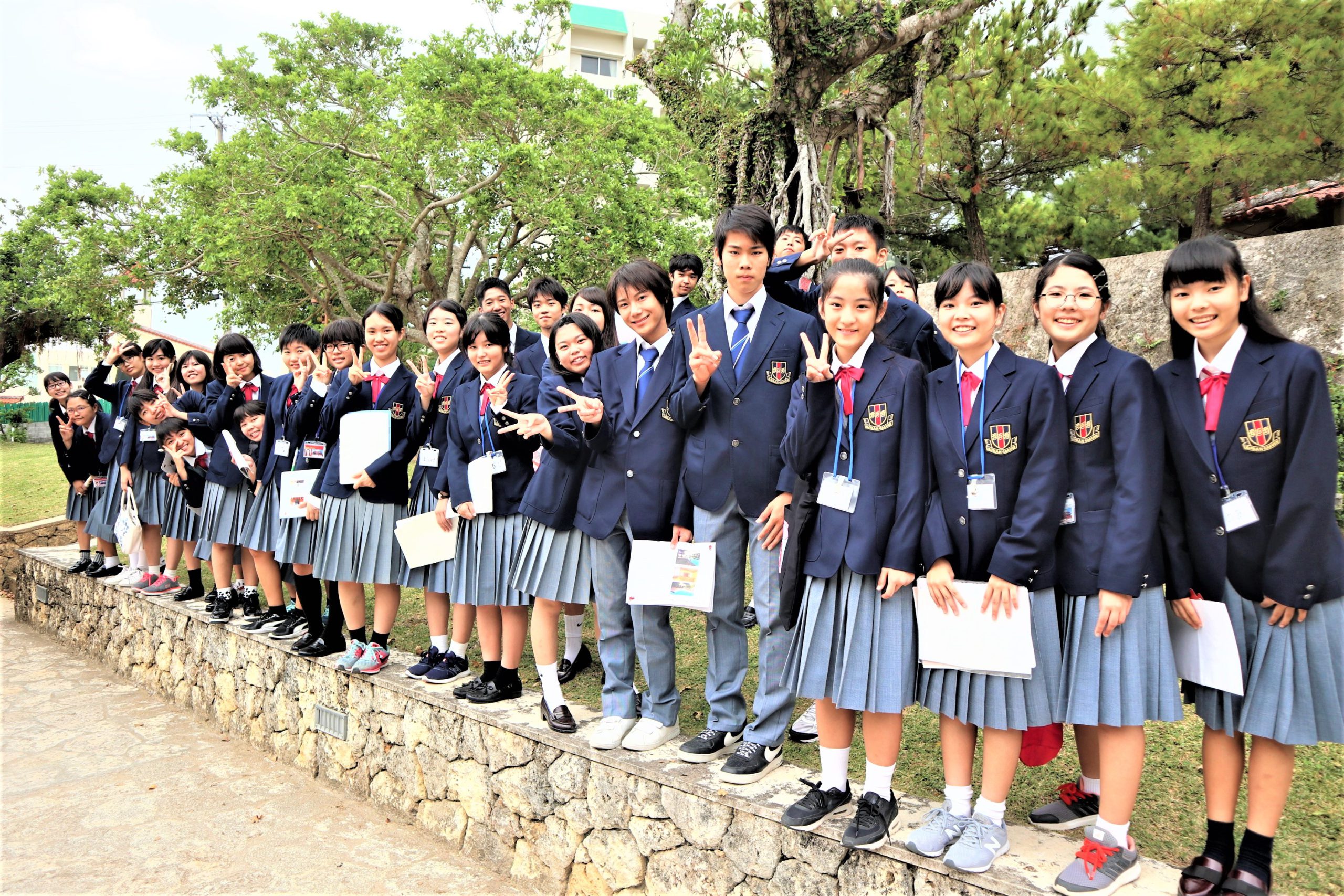 「【那覇市】〈学校交流〉沖縄の中高生たちが首里城ガイド♪」のサムネイル画像