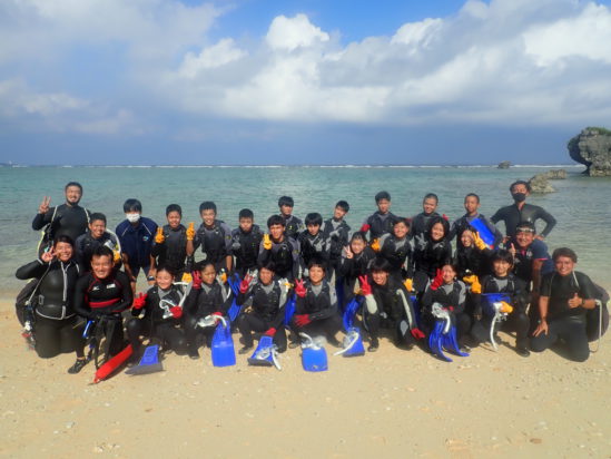 「【恩納村】沖縄の海で学ぶ海洋教育・選択SDGsプログラム＋シュノーケル」のサムネイル画像