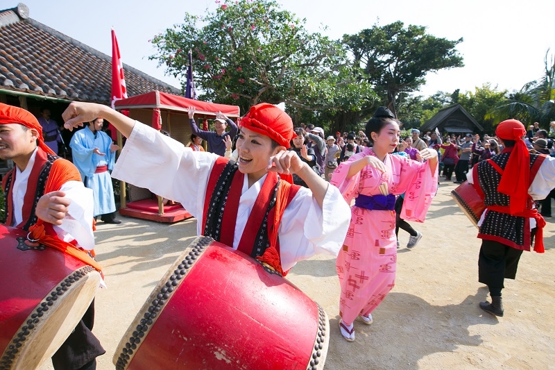 「琉球村」のサムネイル画像