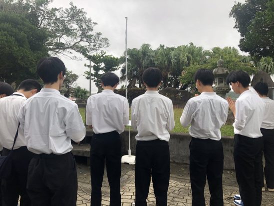 「おきなわ世界塾 平和学習プログラム（嘉数高台公園コース）」のサムネイル画像